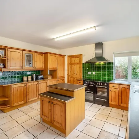 5 Bed In Oc-ii11344 Vakantiehuis