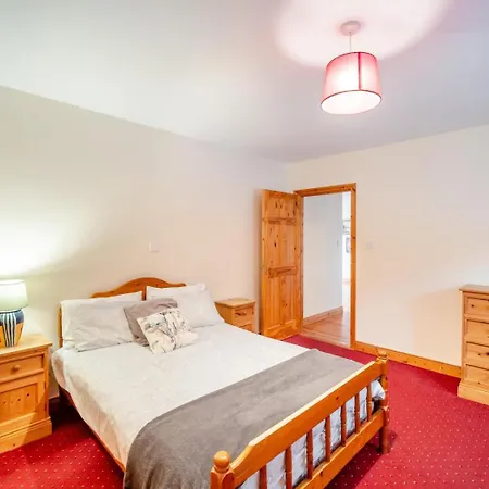 5 Bed In Oc-ii11344