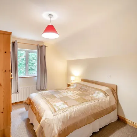 5 Bed In Oc-ii11344 * Mountcharles