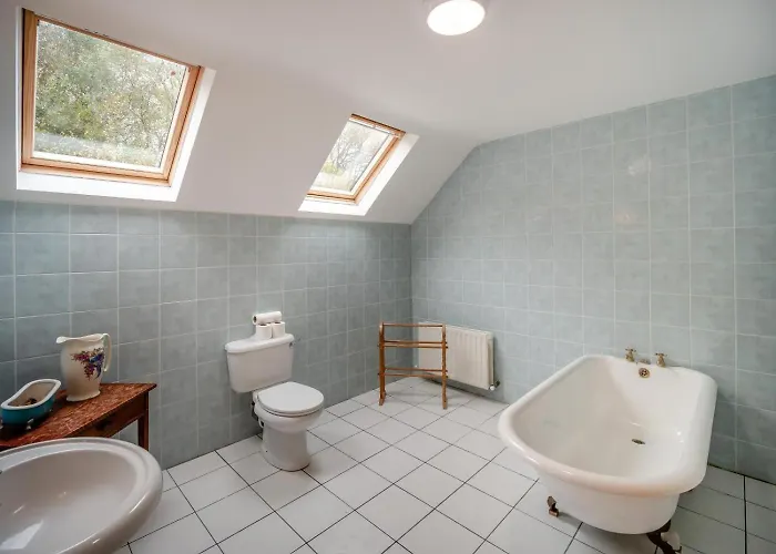 بيت للعطل 5 Bed In Oc-ii11344 *